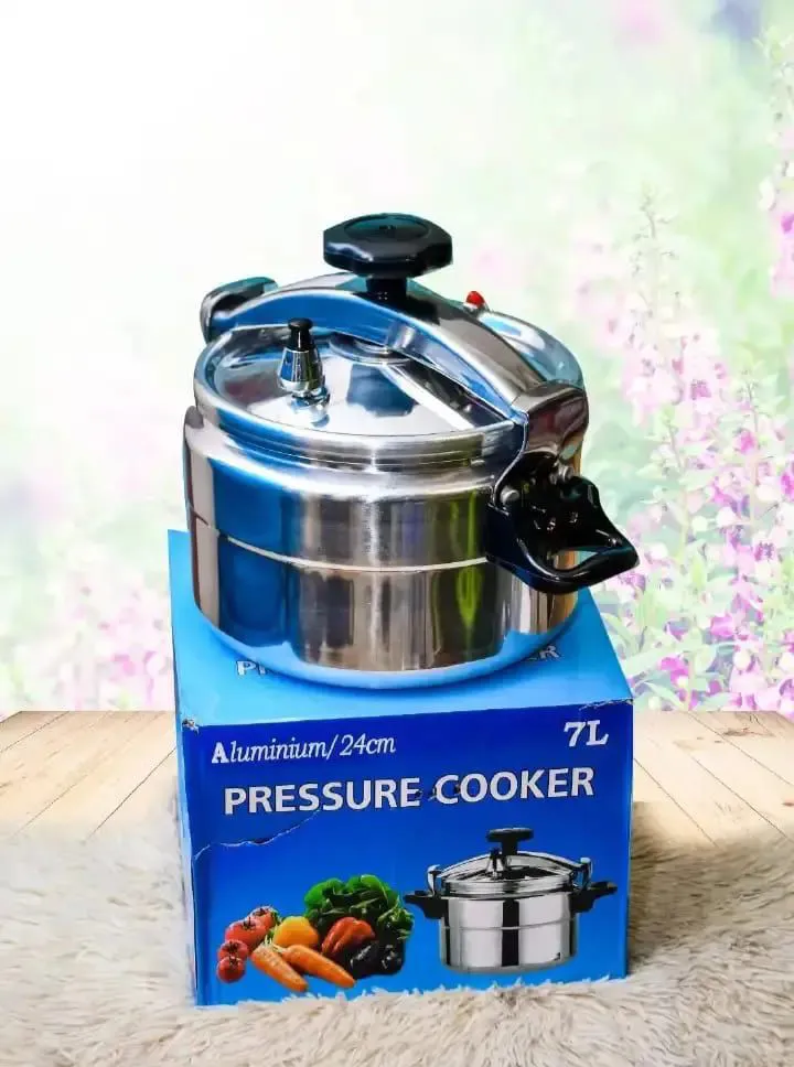 Manual Aluminium Pressure Cooker – Fast &amp; Energy-Saving Cooking, Lightweight, strong &amp; excellent heat conduction, Faster cooking while preserving nutrients.